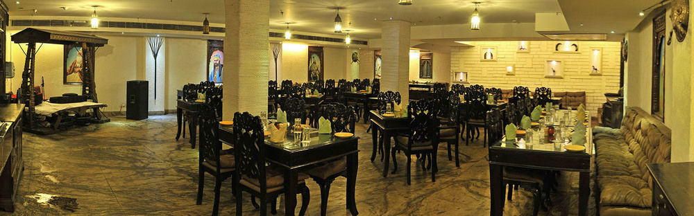 Taurus Sarovar Portico New Delhi Extérieur photo