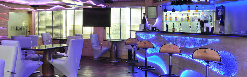 Taurus Sarovar Portico New Delhi Extérieur photo
